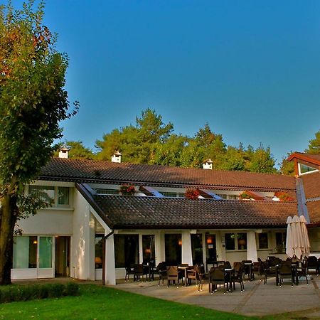 Golf Hotel La Pinetina Апиано Джентиле Екстериор снимка