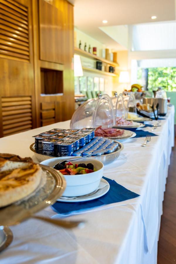 Golf Hotel La Pinetina Апиано Джентиле Екстериор снимка