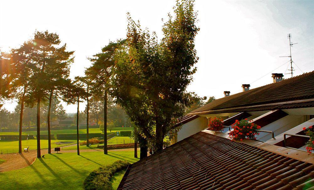 Golf Hotel La Pinetina Апиано Джентиле Екстериор снимка